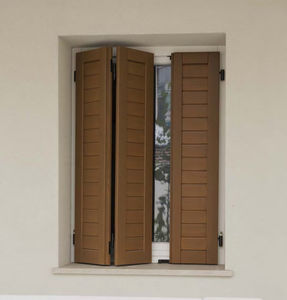 volets pliants / en bois / pour fenêtres / de portes