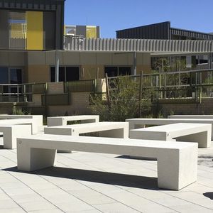 banc public contemporain