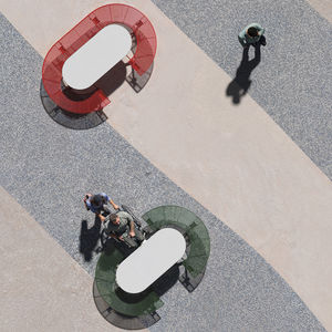 ensemble table et bancs contemporain