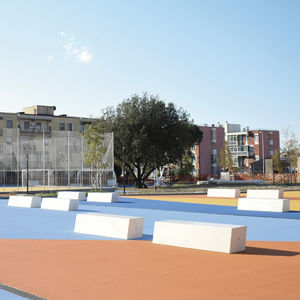 banc public contemporain