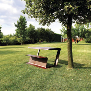 table de pique-nique contemporaine
