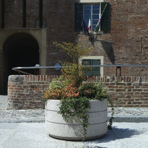 jardinière en acier peint