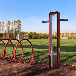 station de réparation de vélos en acier