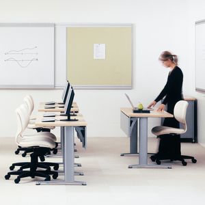 table d'enseignement contemporaine