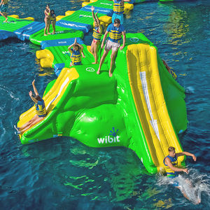 jeu gonflable pour piscine publique