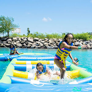 jeu gonflable pour piscine publique