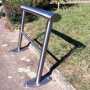 banc public contemporain