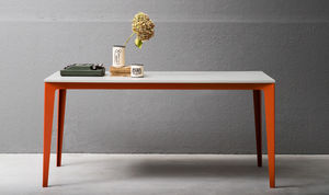 table contemporaine