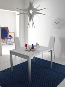 table contemporaine