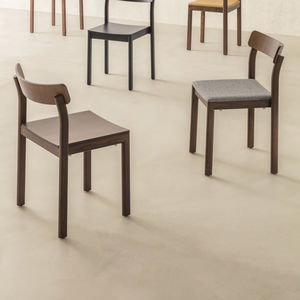 chaise contemporaine 1