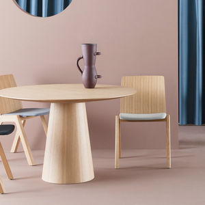 chaise contemporaine 1