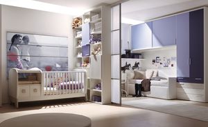 chambre d'enfant violette