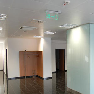 faux-plafond en acier / en dalles / acoustique / ignifuge