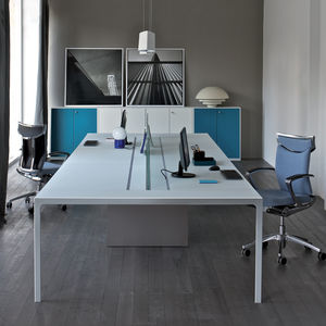 armoire de classement basse / haute / en bois / avec porte battante