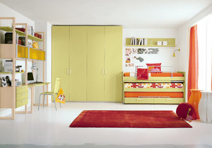 chambre d'enfant jaune