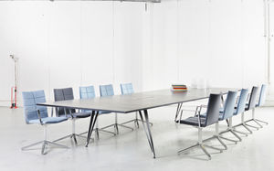 table de conférence contemporaine