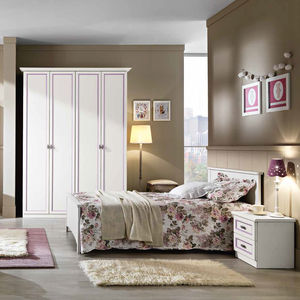 chambre d'enfant blanche