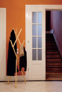 porte-manteau sur pied 1