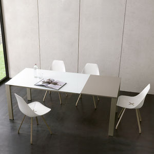 table contemporaine