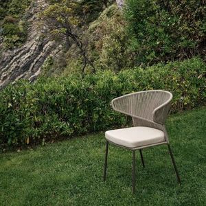 chaise de jardin contemporaine