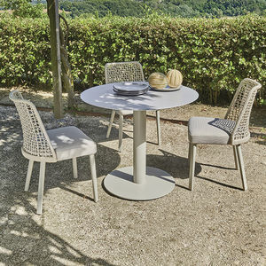 pied de table en acier