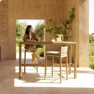 table mange-debout contemporaine 1