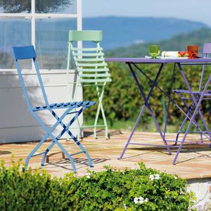 chaise de jardin classique