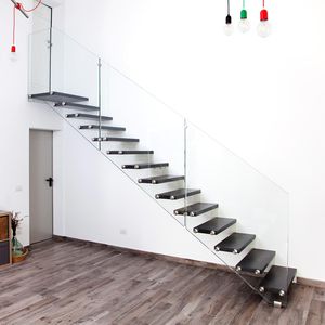 escalier droit / structure en acier / marche en bois / sans contremarche