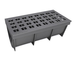 caniveau en fonte / avec grille / pour espace public