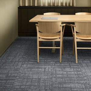 moquette en dalles 1
