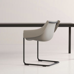 chaise contemporaine