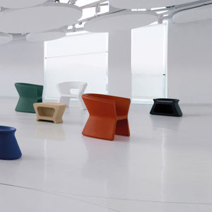 chaise contemporaine