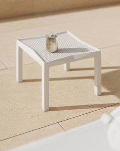 table d'appoint en polypropylène 1