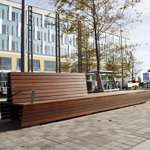 banc public contemporain