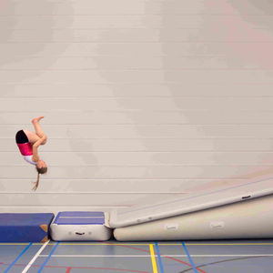 trampoline de gymnastique