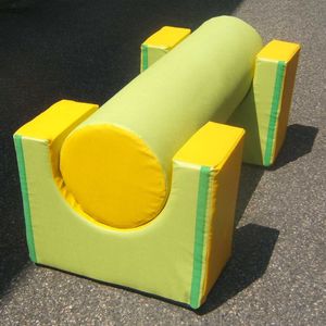 module en mousse pour parcours de jeux 1