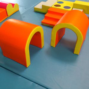 module en mousse pour parcours de jeux 1