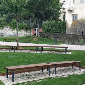 banc public contemporain