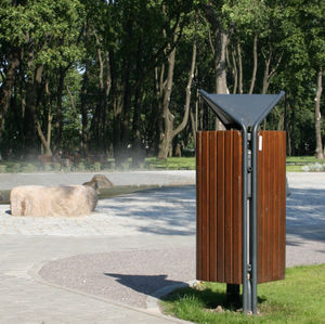 poubelle publique / en acier / en bois de feuillus / avec cendrier intégré