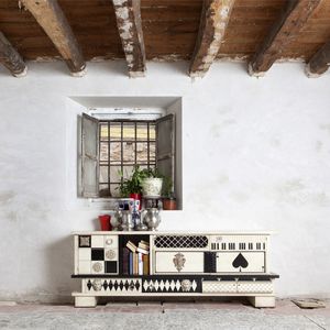 meuble TV contemporain / sur mesure / en bois laqué