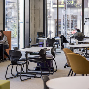 table d'enseignement contemporaine