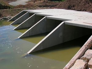 cadre préfabriqué en béton armé