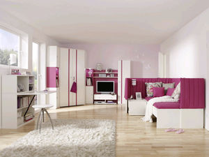 chambre d'enfant blanche