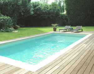piscine en blocs à bancher en polymère