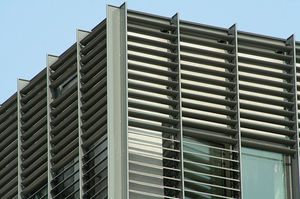 brise-soleil en aluminium