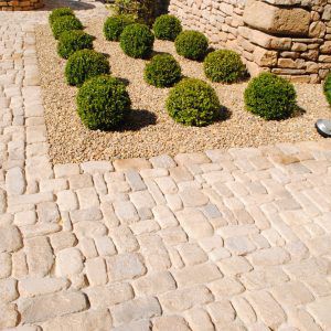 pavé en pierre naturelle