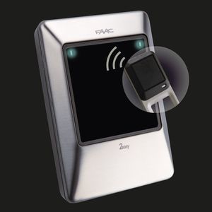 lecteur de cartes RFID