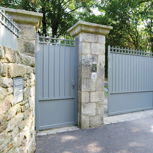 portillon en aluminium 1
