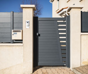 portillon en aluminium 1