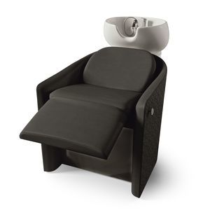bac à shampoing avec repose-pieds